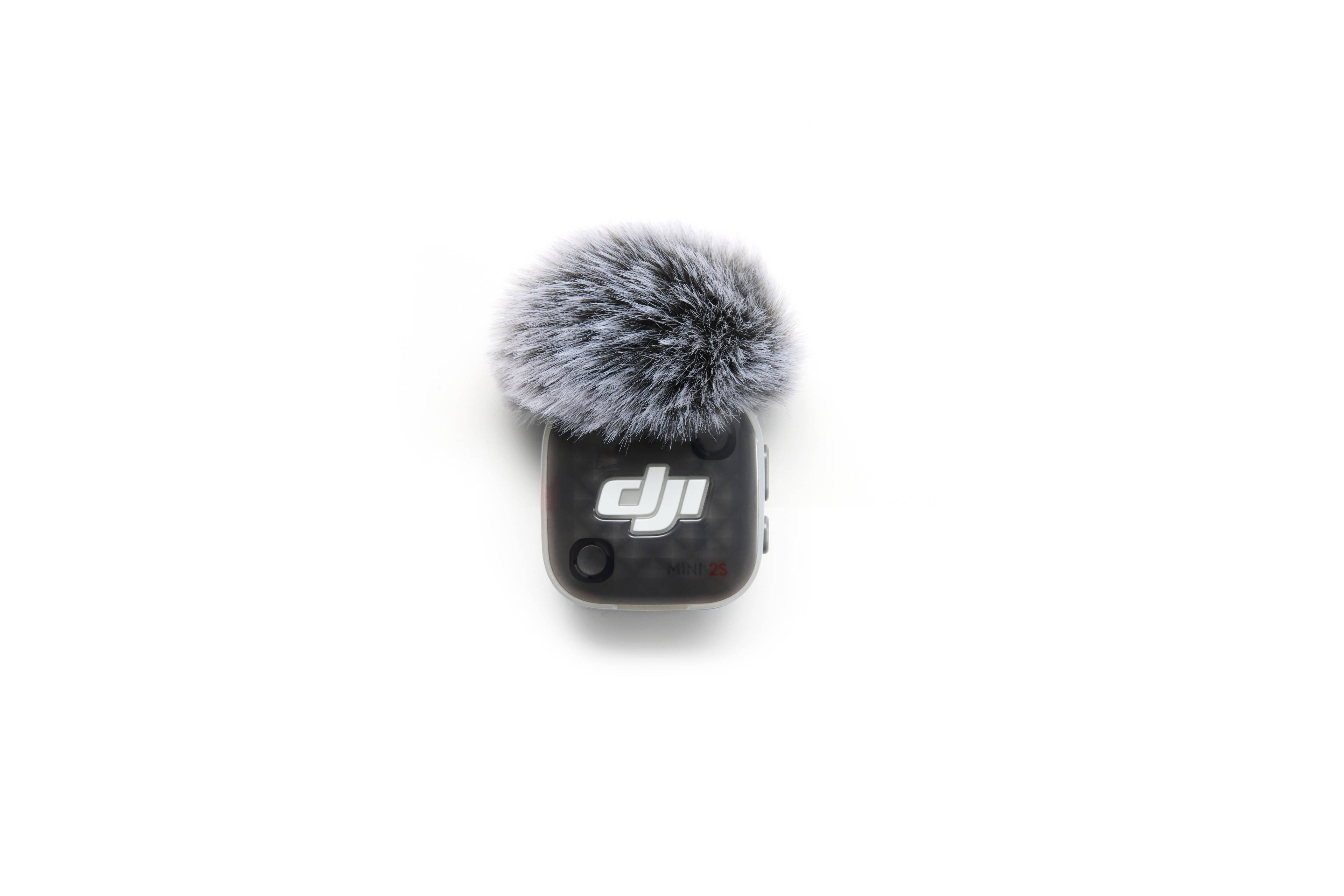 DJI Mic Mini 2S Transmitter mit grauem Windschutz und kompaktem Design für klare Audioübertragung.