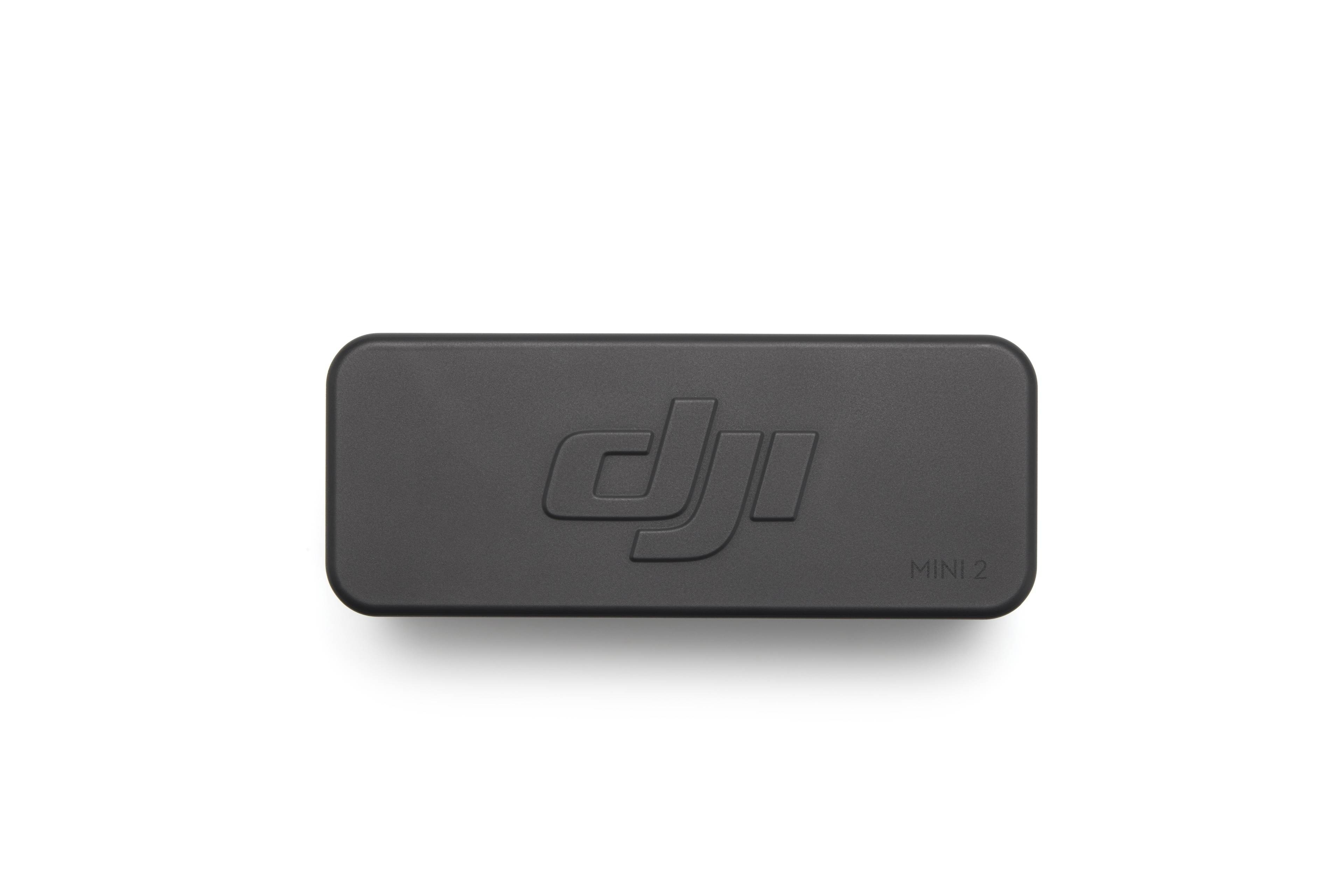 DJI Mic Mini 2 Ladecase in schwarzer Farbe mit markantem DJI-Logo auf der Oberfläche.