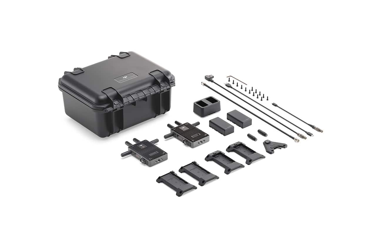Lieferumfang des DJI Transmission (Standard Combo) mit Transportkoffer und Zubehörteilen für effiziente Nutzung.