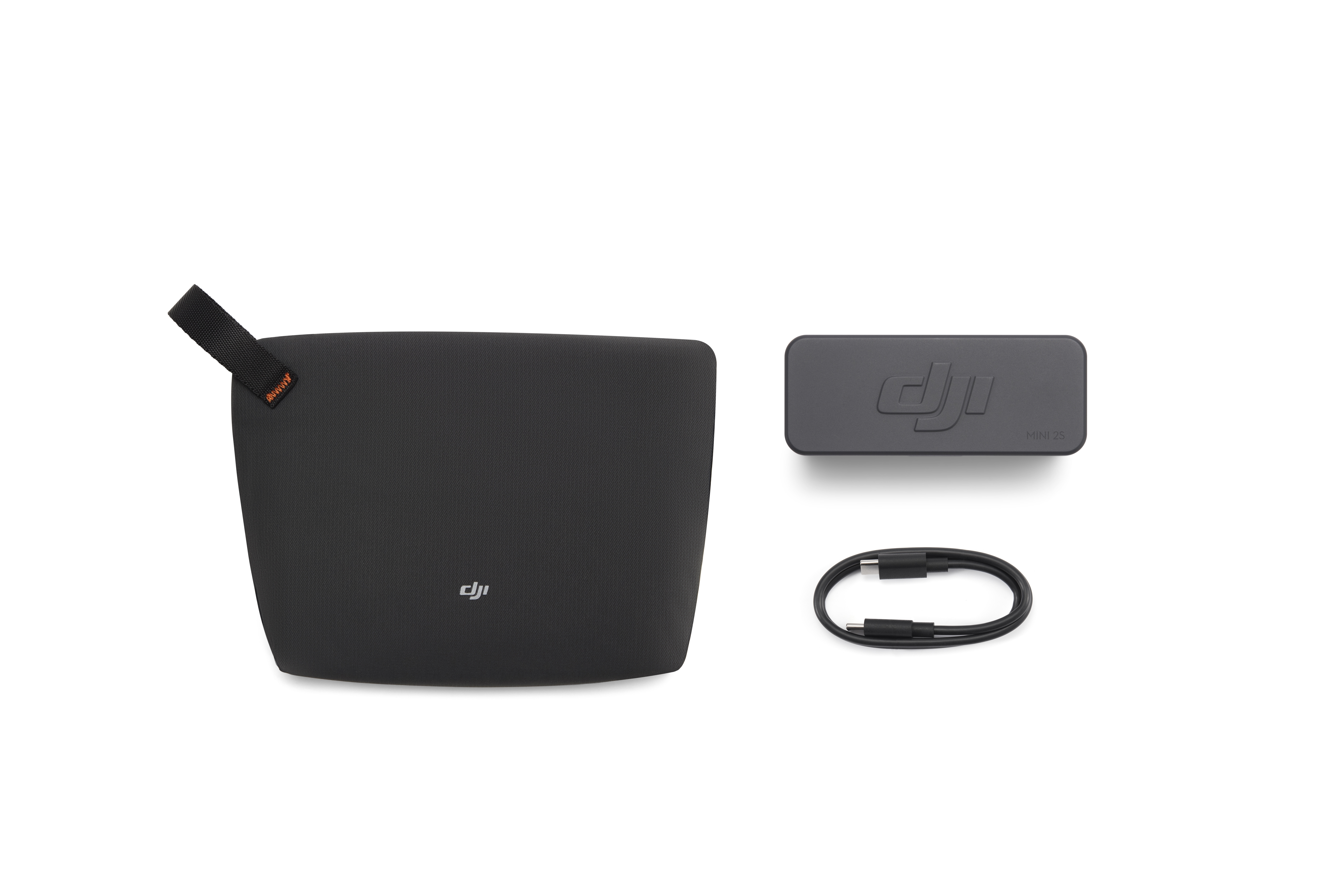 DJI Mic Mini 2S: Zubehörset mit 2 Sendern, 1 Empfänger und Ladecase in kompakter Ausführung.
