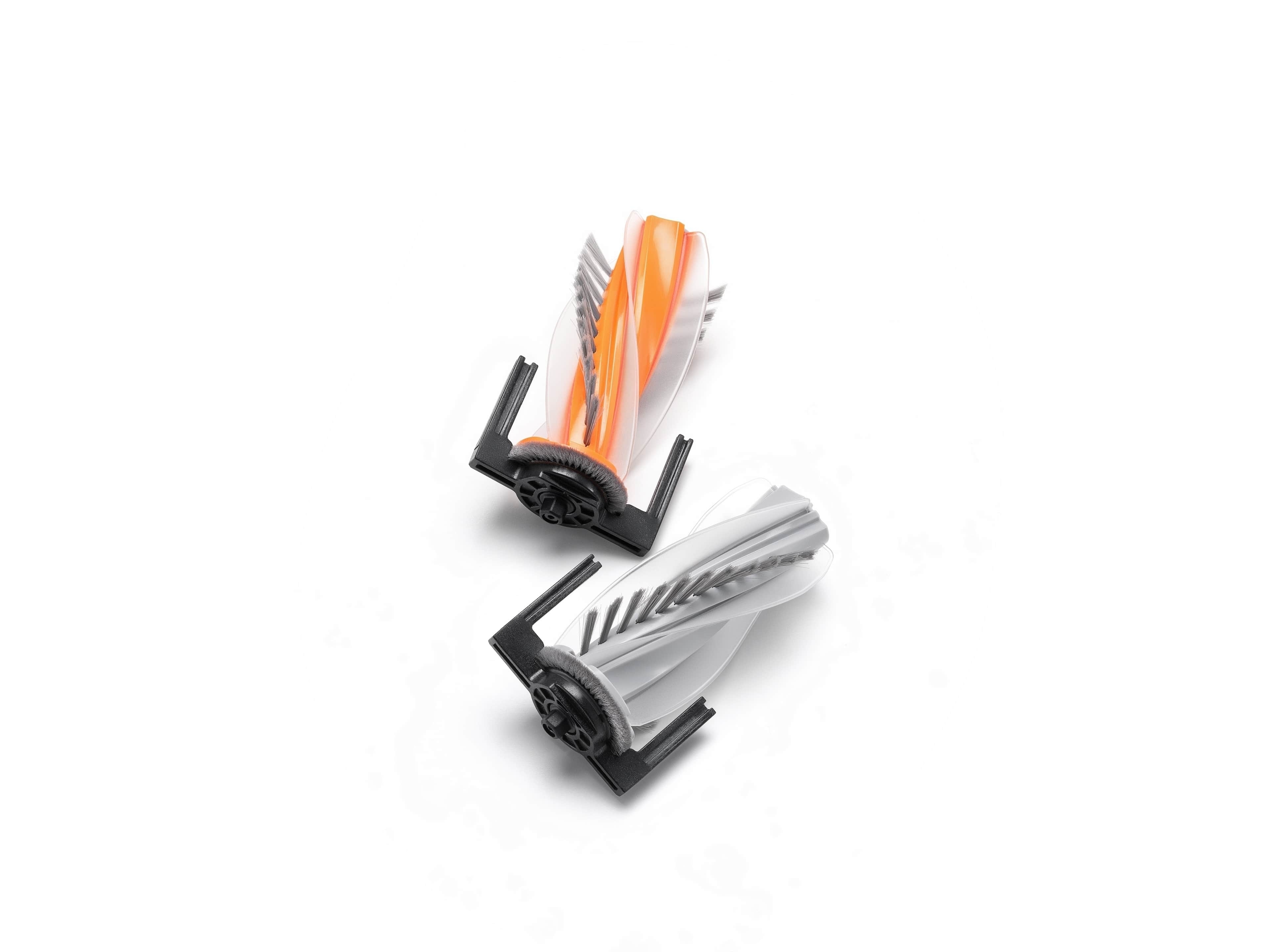 DJI ROMO Roller Brush mit Borsten und Gummi, zwei Farben für effiziente Reinigung und Pflege.