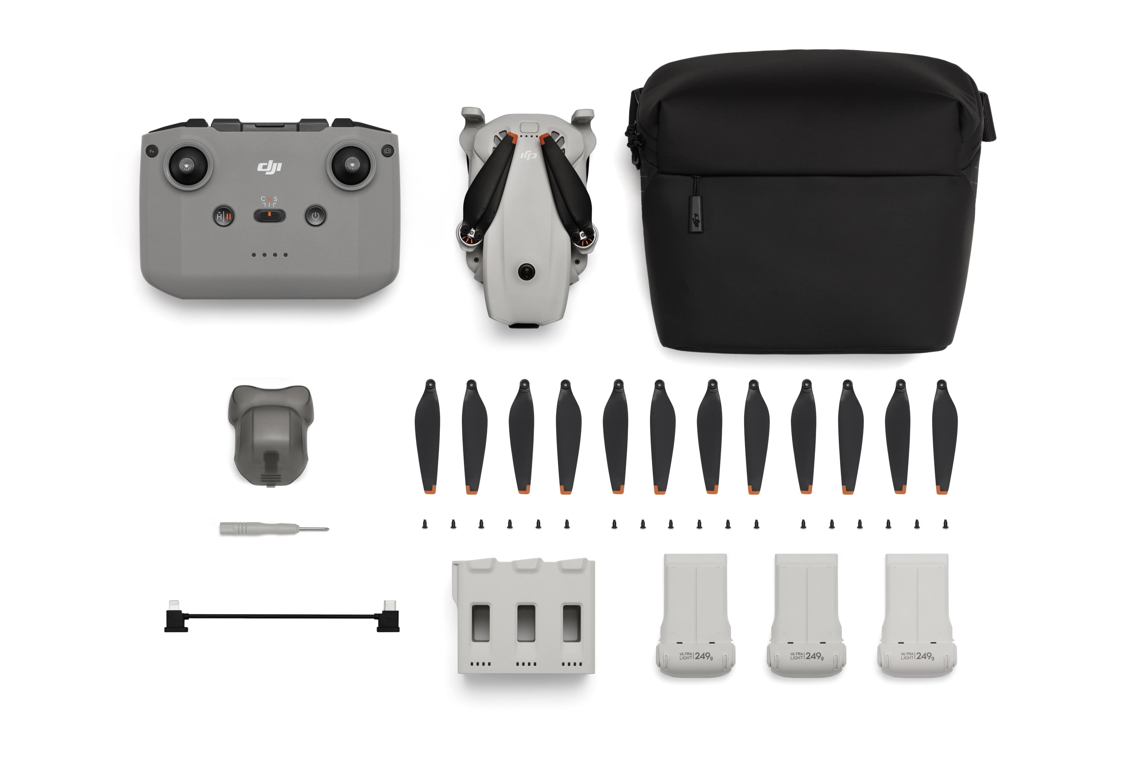 DJI Lito 1 Fly More Combo mit Fernbedienung, Drohne, Propellern und praktischer Transporttasche.